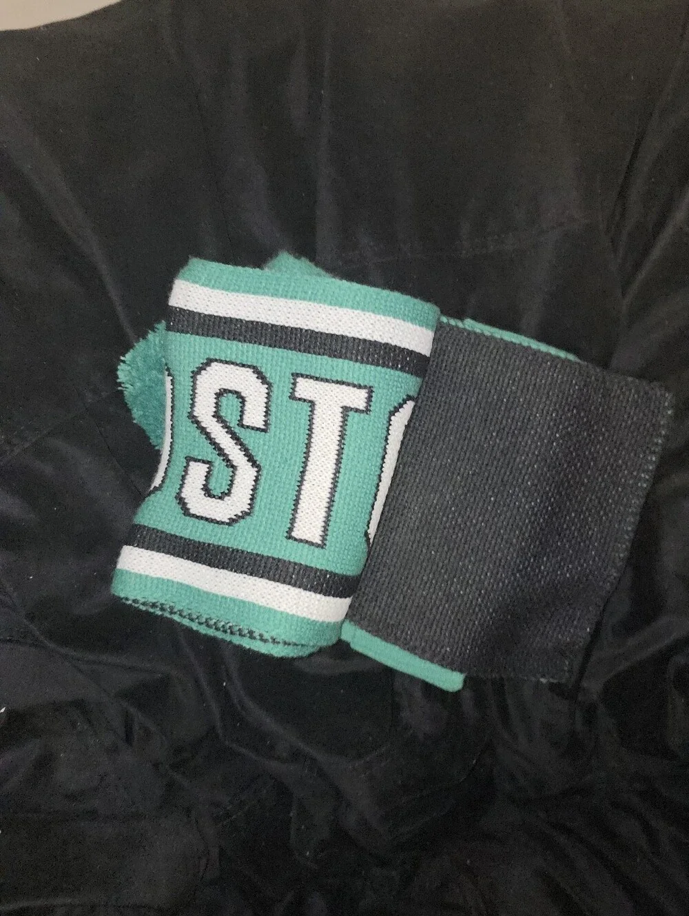 Boston Celtics Kids Pom Beanie Scarf Set - Green NWT Skully Set